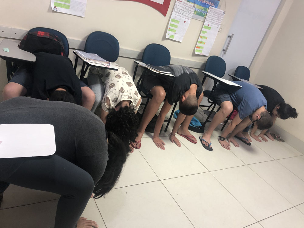 Fisk Itapuranga/GO - Aula de espanhol com fisioterapia